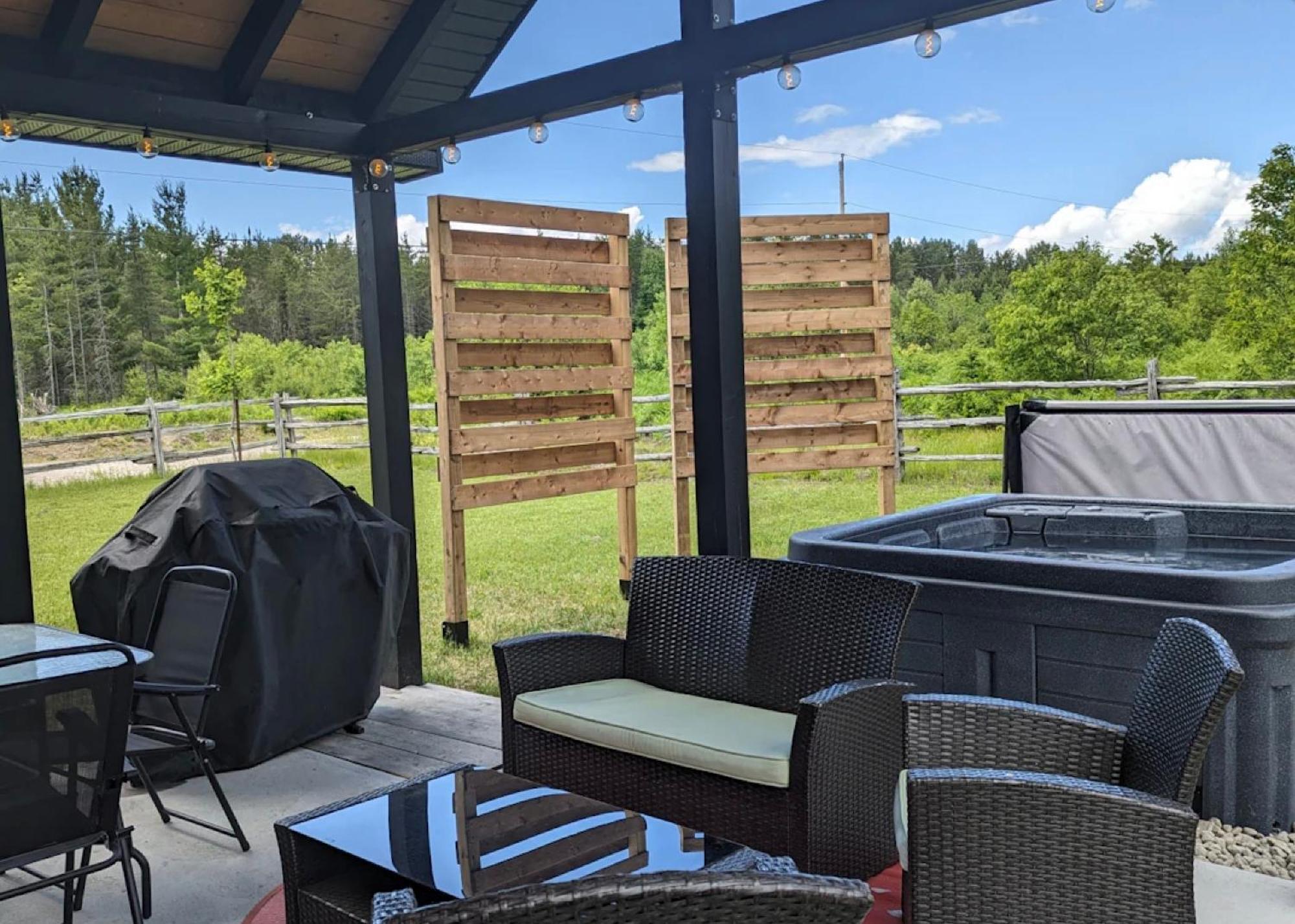 Les Chalets Double K # 3 Saint-Alexis-des-Monts Eksteriør billede